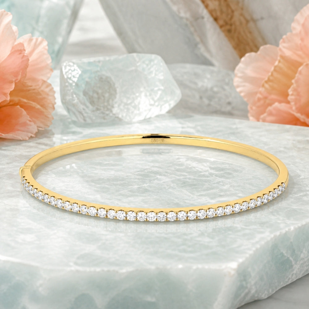 B1019 - 14K Gold Diamond Bangle