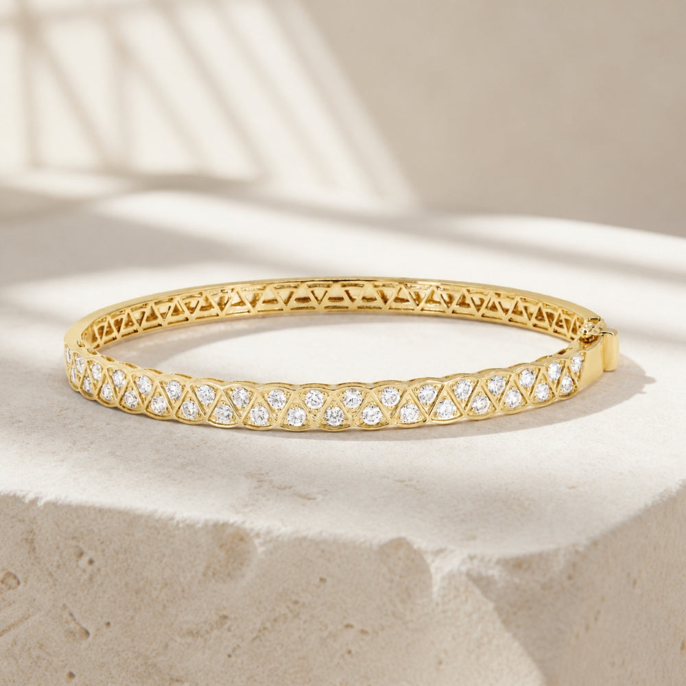B1173 - 14K Yellow Gold Diamond Bangle