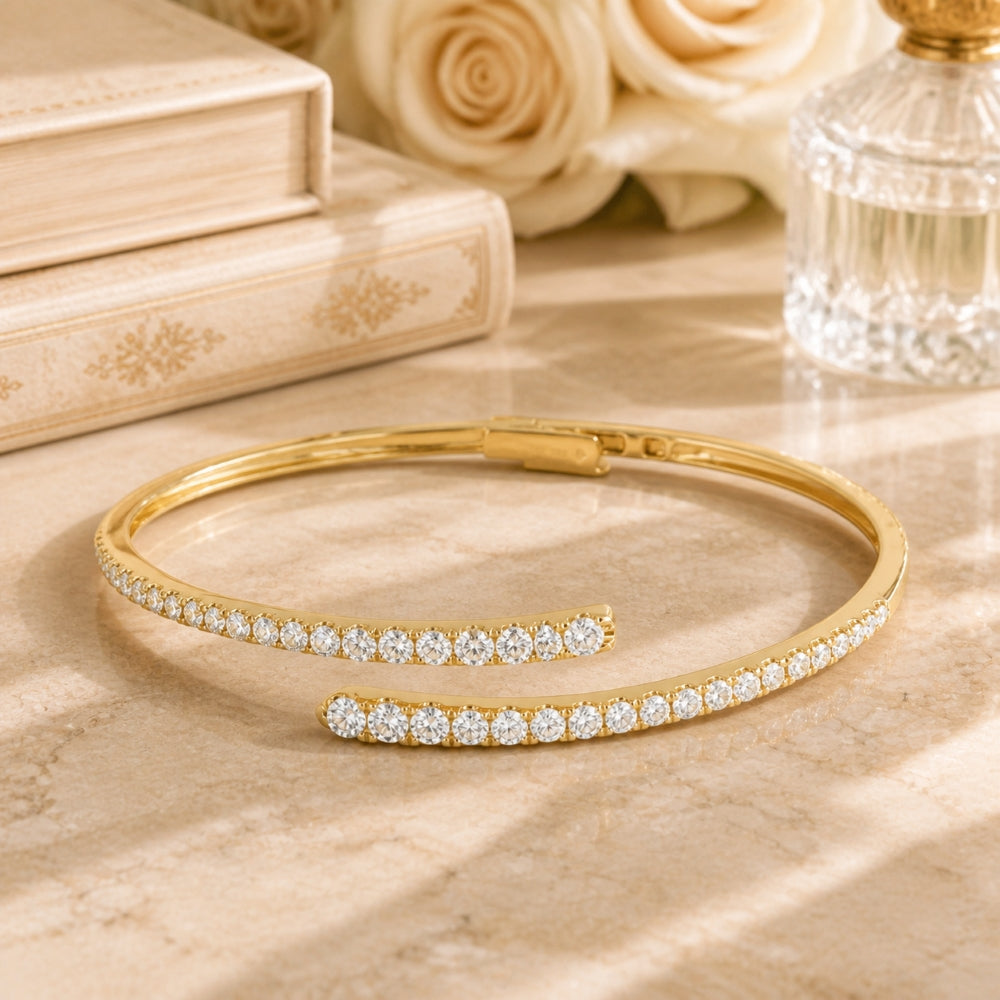B1174 - 14K Yellow Gold Diamond Bangle