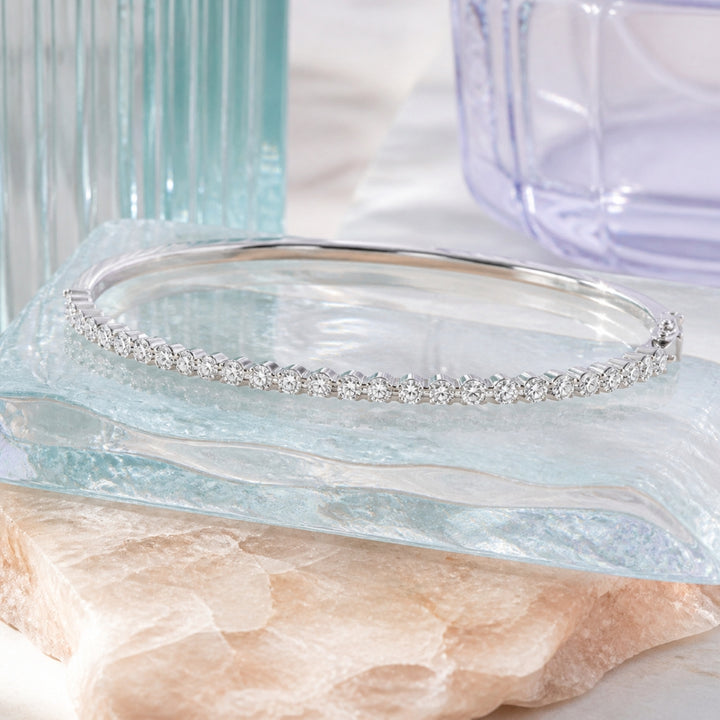 B1191 - 14K Gold Diamond Bangle