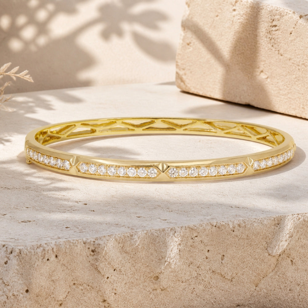 B1240 - 14K Yellow Gold Diamond Bangle