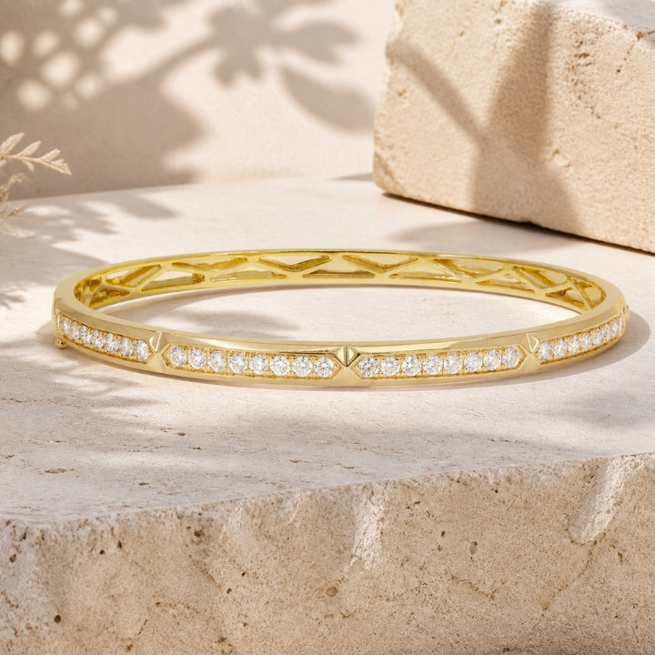 B1240 - 14K Yellow Gold Diamond Bangle