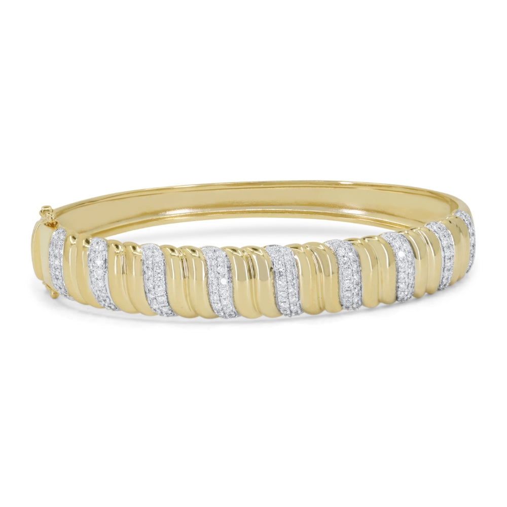 Beautiful Hand Crafted 14K Yellow Gold White Diamond Milano Collection Bracelet