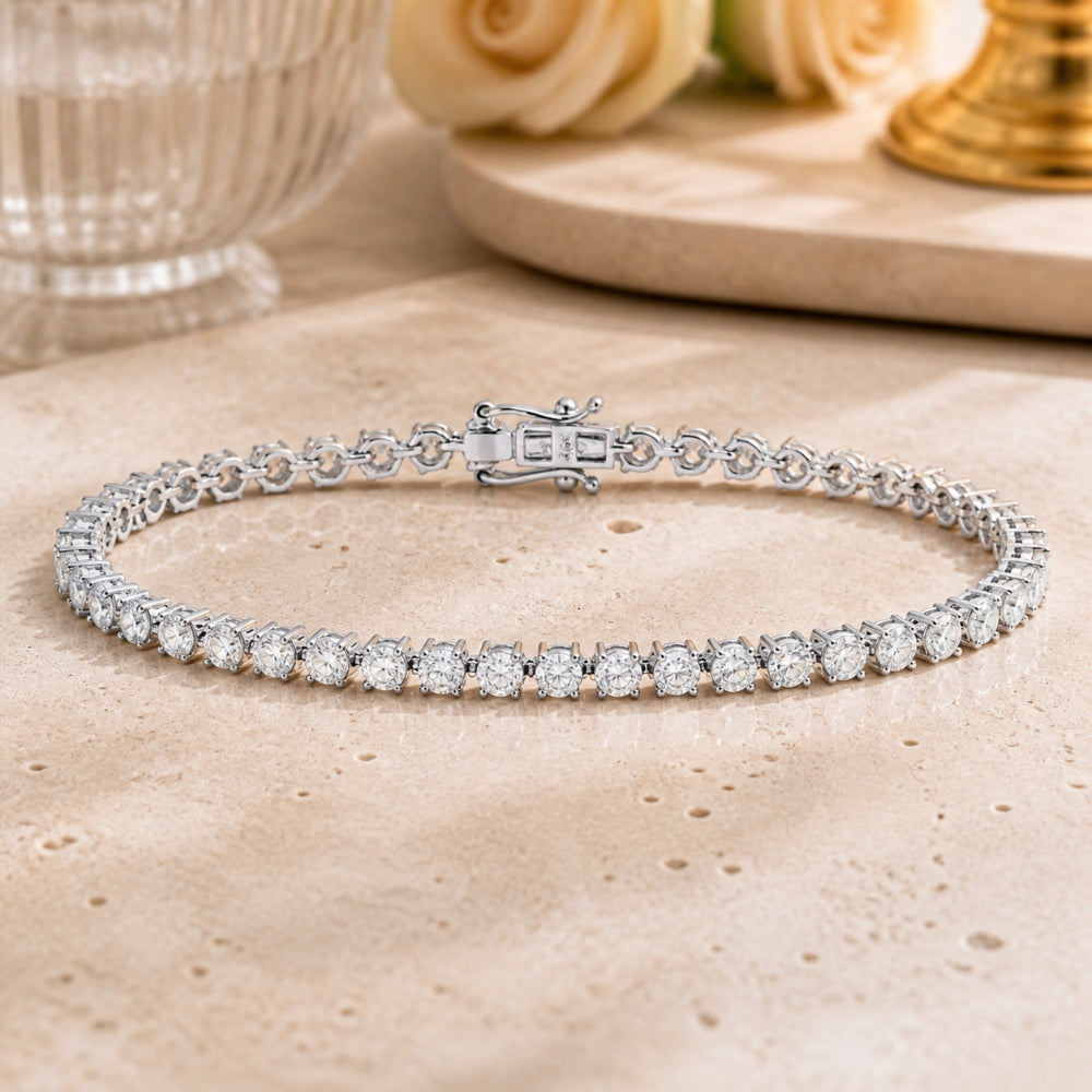 DB2150 - 18K White Gold Diamond Tennis Bracelet