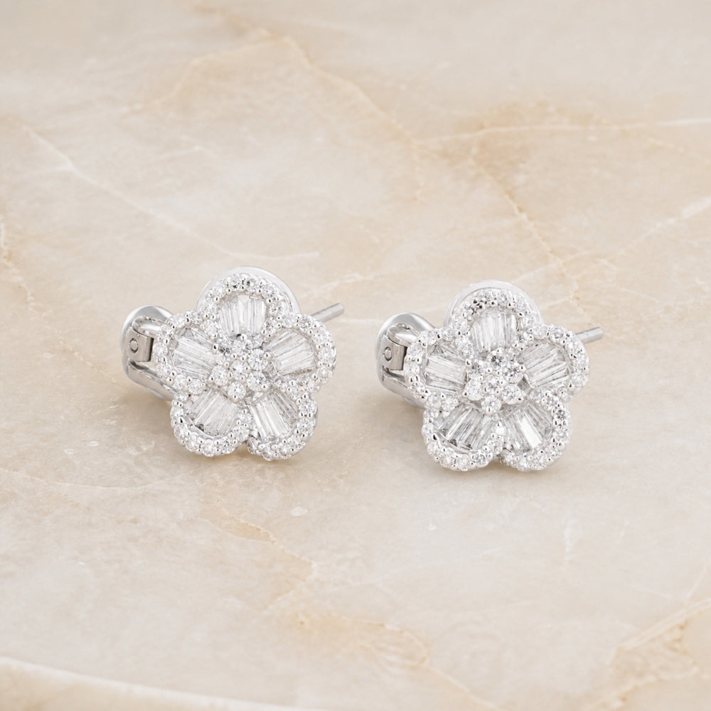 DE6945 - 14K White Gold Diamond Stud Earrings