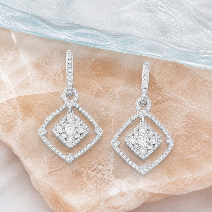 DE9315 - 18K White Gold Diamond Drop Earrings