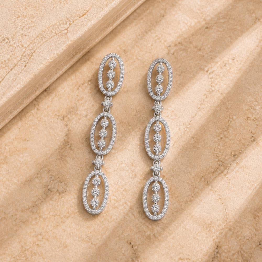DE9344 - 18K White Gold Diamond Drop Earrings