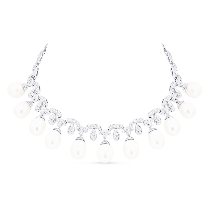 Beautiful Hand Crafted 18K White Gold  Pearl And Diamond Aspen Collection Necklace