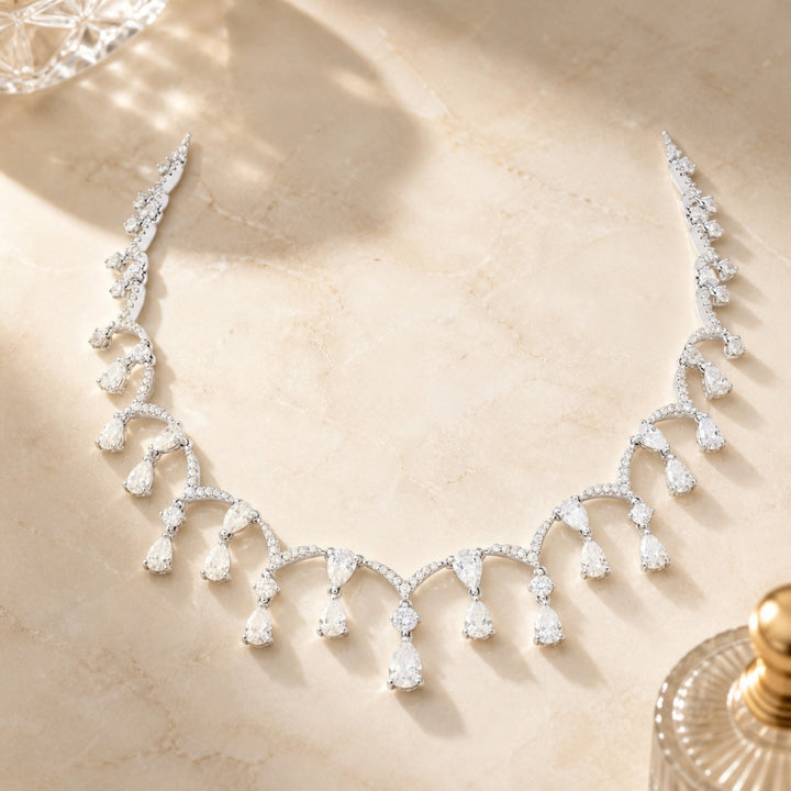 DN2605 - 18K White Gold Diamond Cocktail Necklace