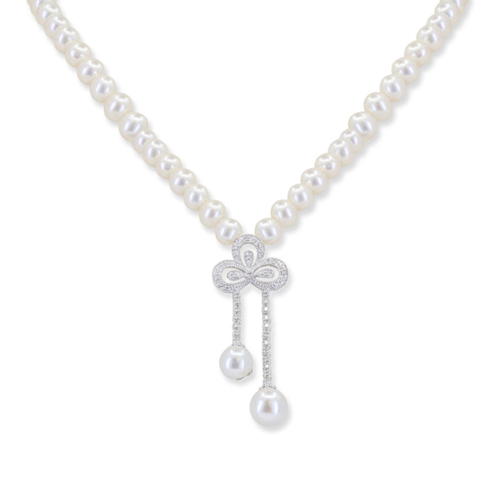 Beautiful Hand Crafted 14K White Gold  Pearl And Diamond Eclectica Collection Necklace