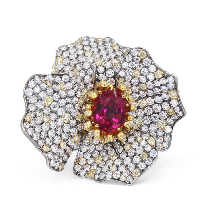 Beautiful Hand Crafted 18K White Gold  Yellow Diamond And Diamond Aspen Collection Ring