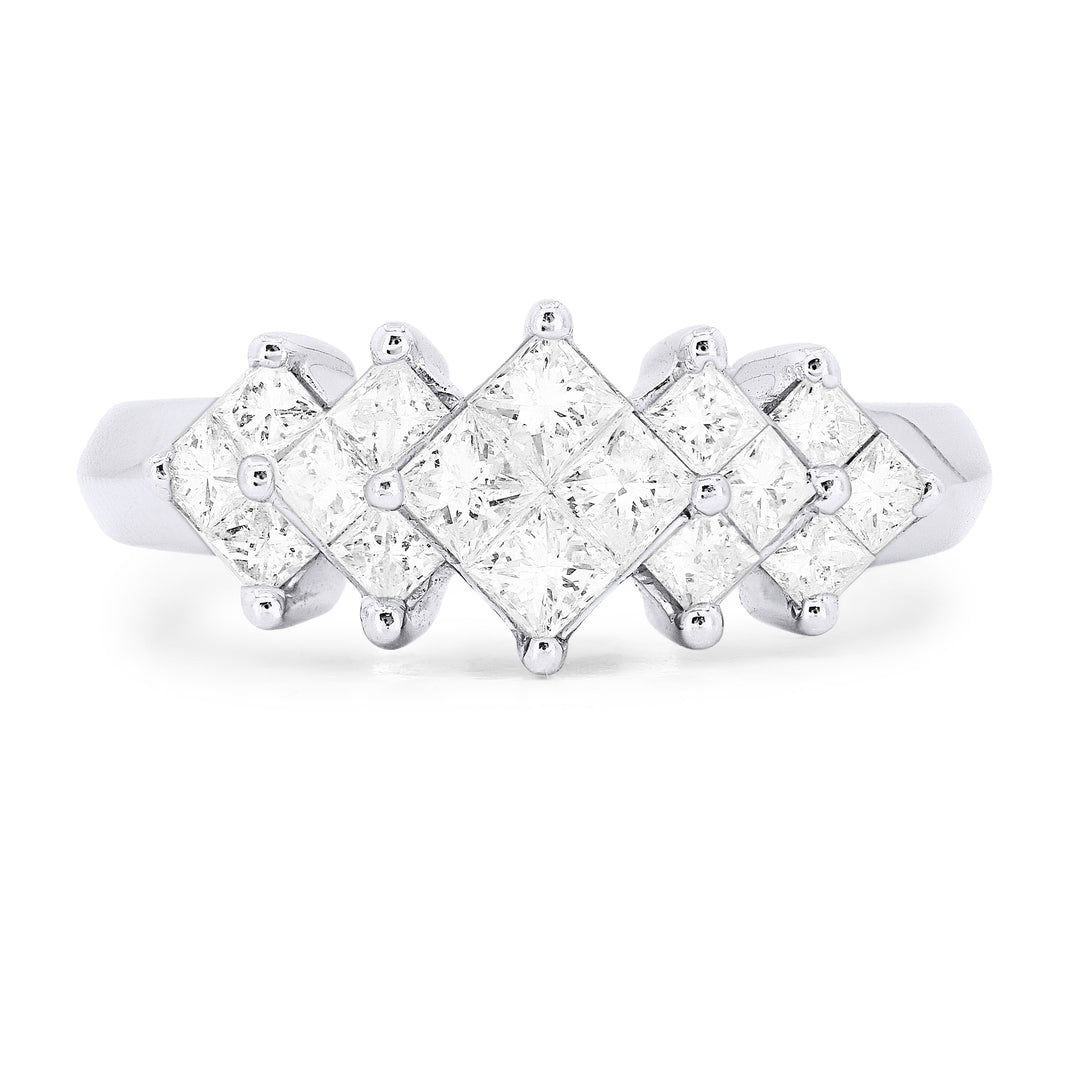 Beautiful Hand Crafted 18K White Gold White Diamond Aspen Collection Ring