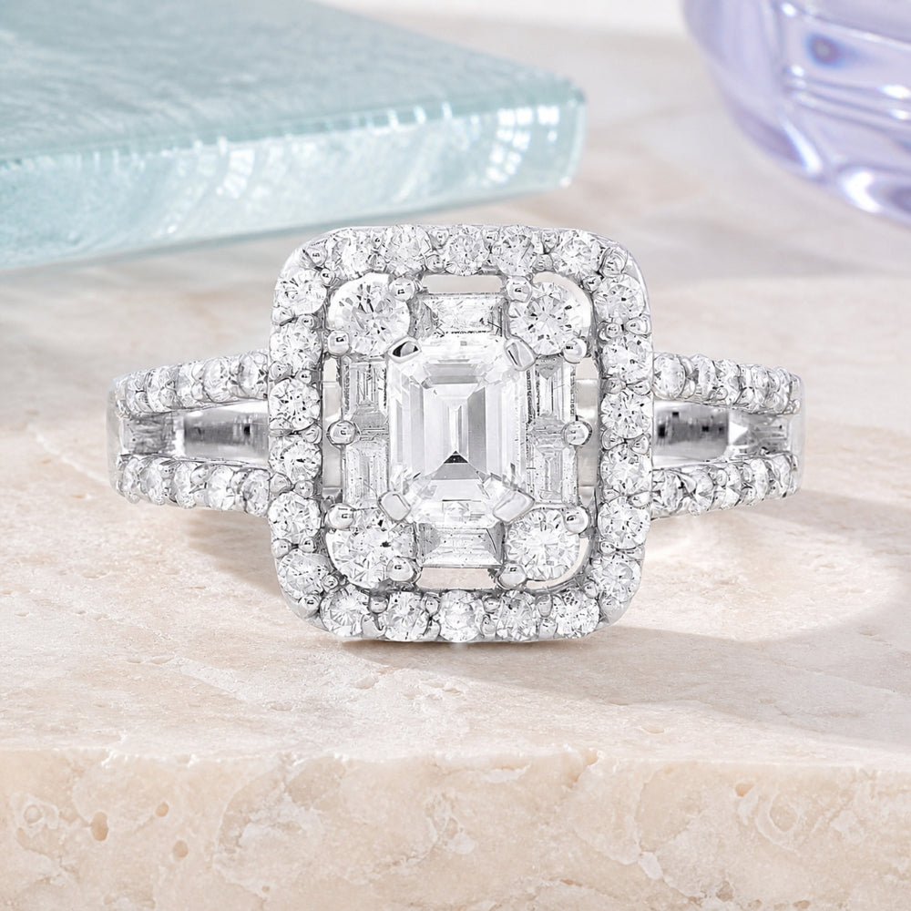 DR8900 - 18K White Gold Diamond Ring