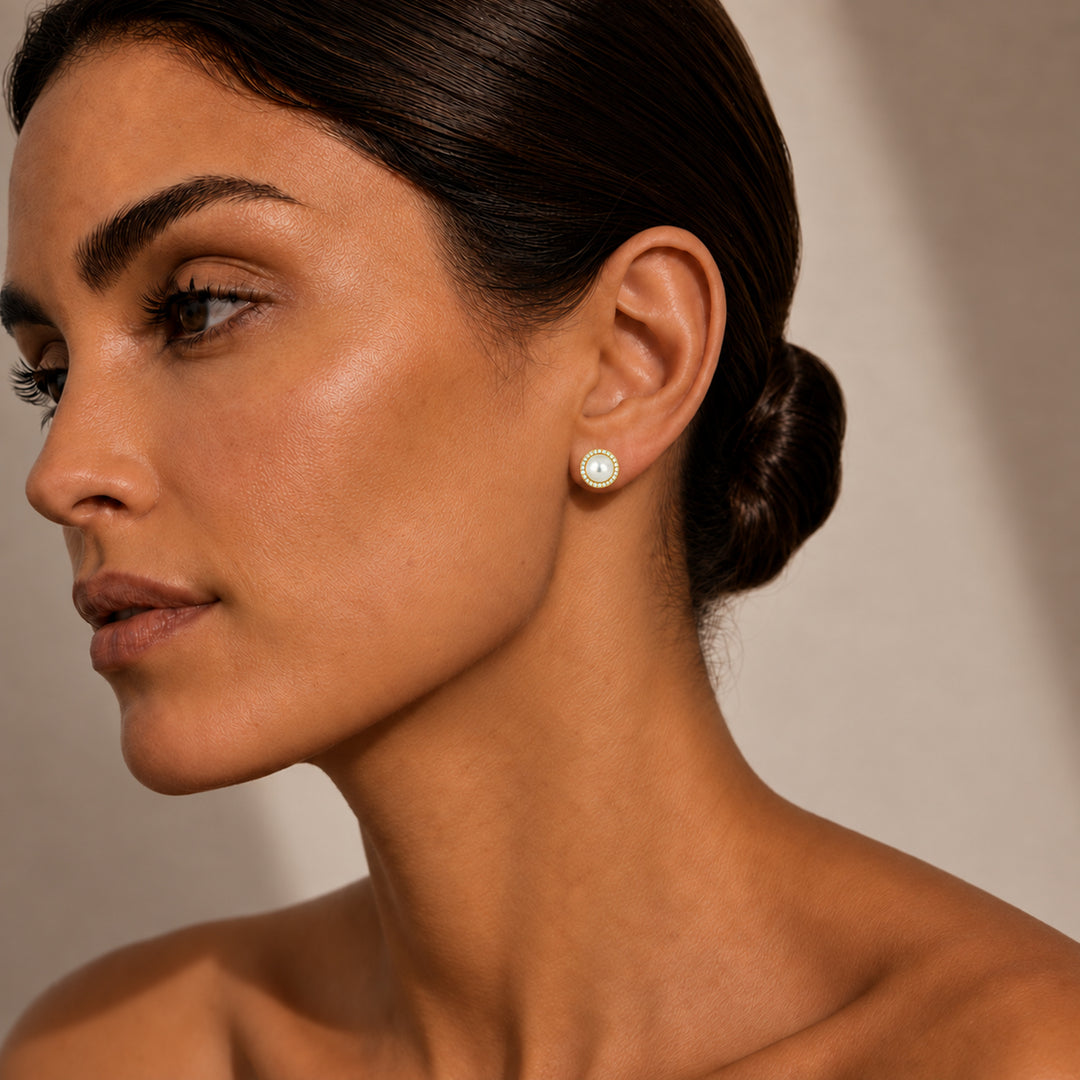 E1266 - 14K Gold Pearl Round Stud Earrings