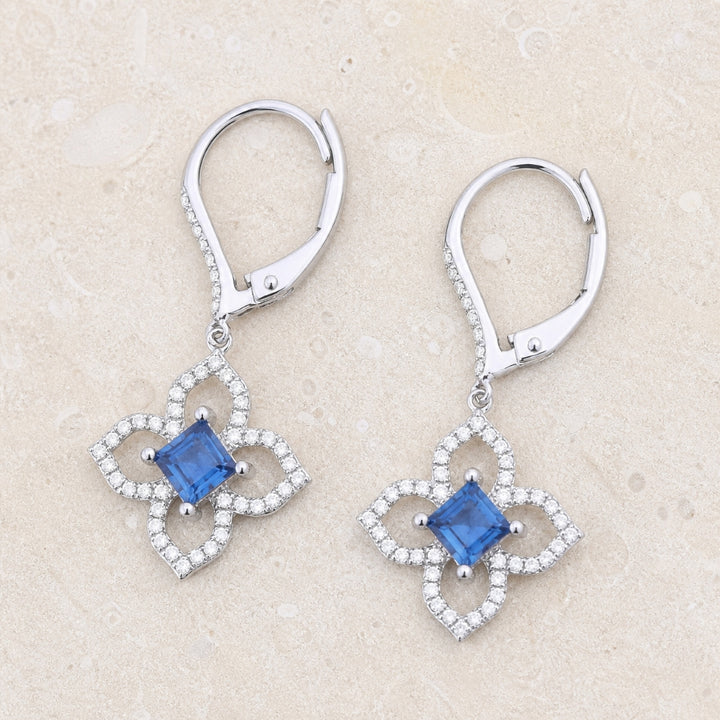 E1323 - 14K Gold Flower Drop Earrings