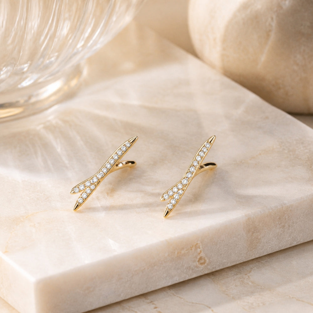 E1333 - 14K Gold Diamond Stud Earrings