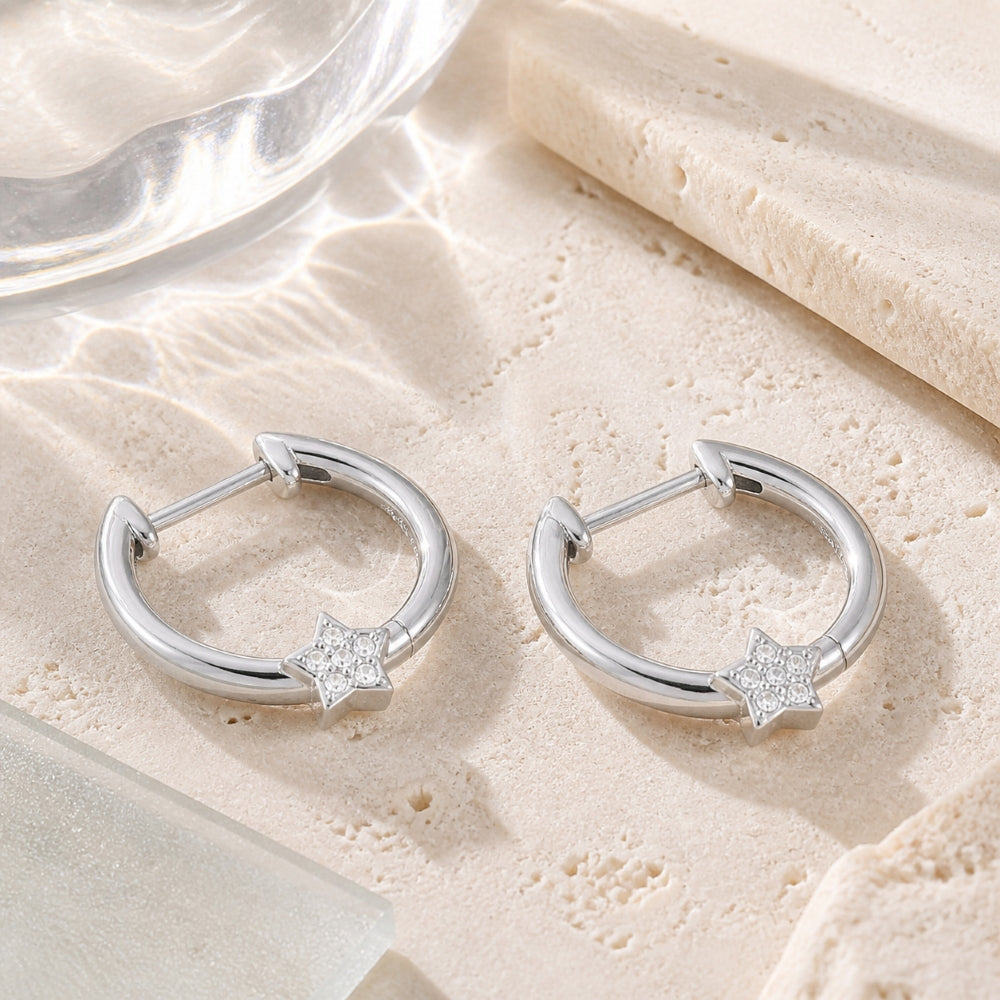 E1472 - 14K Gold Diamond Huggie Hoop Earrings