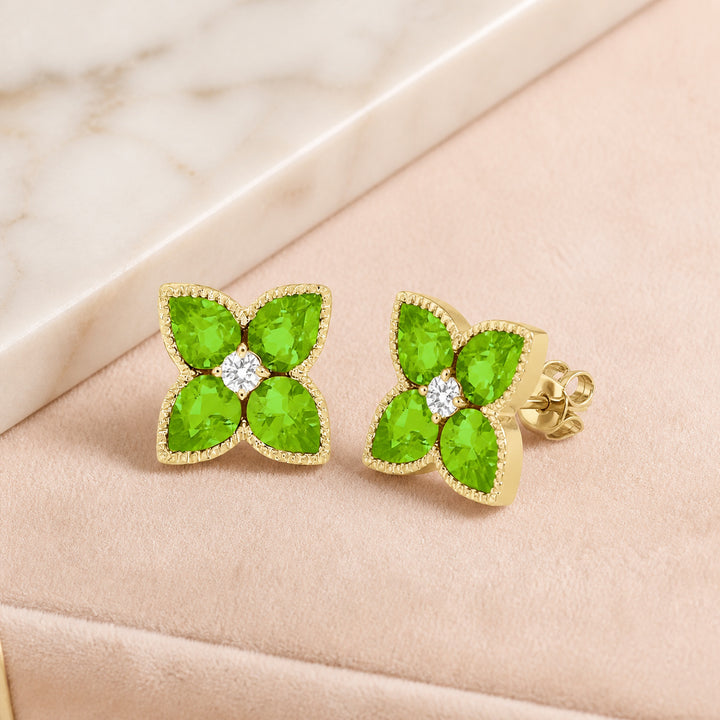E1480 - 14K Gold Flower Stud Earrings