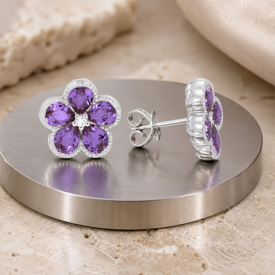 E1518 - 14K Gold Flower Stud Earrings