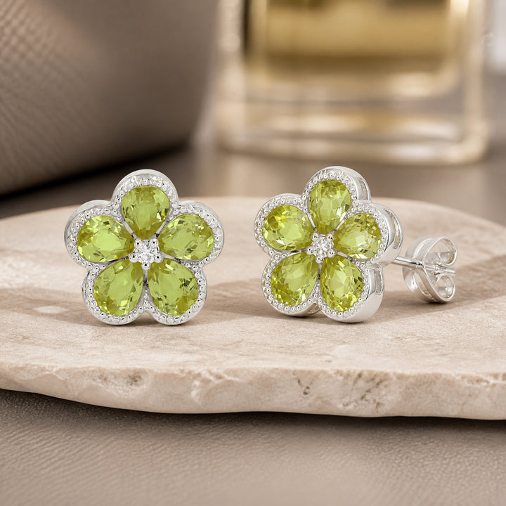 E1518 - 14K Gold Flower Stud Earrings