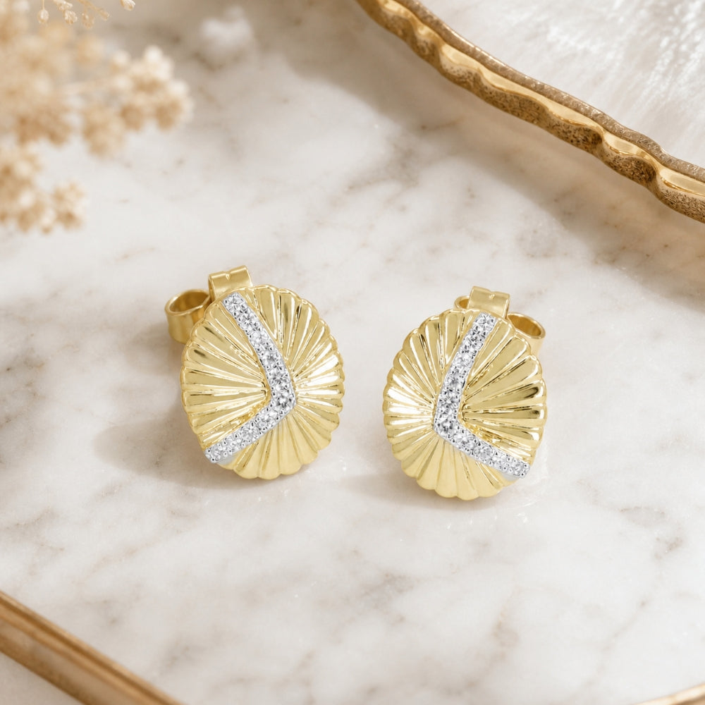 E1635 - 14K Yellow Gold Diamond Stud Earrings