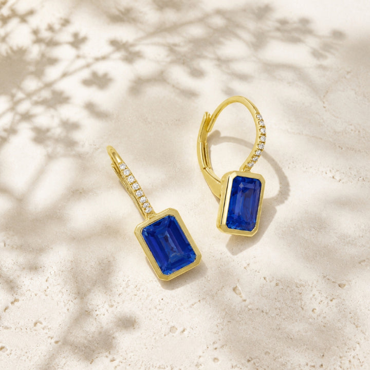 E1693 - 14K Yellow Gold Rectangle Drop Earrings