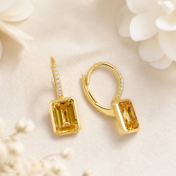 E1693 - 14K Yellow Gold Rectangle Drop Earrings