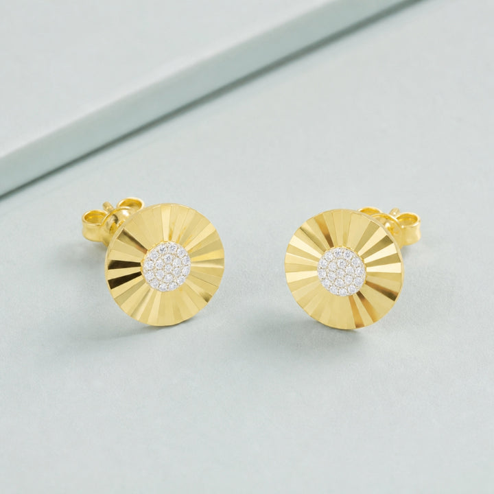 E1716 - 14K Yellow Gold Diamond Round Stud Earrings