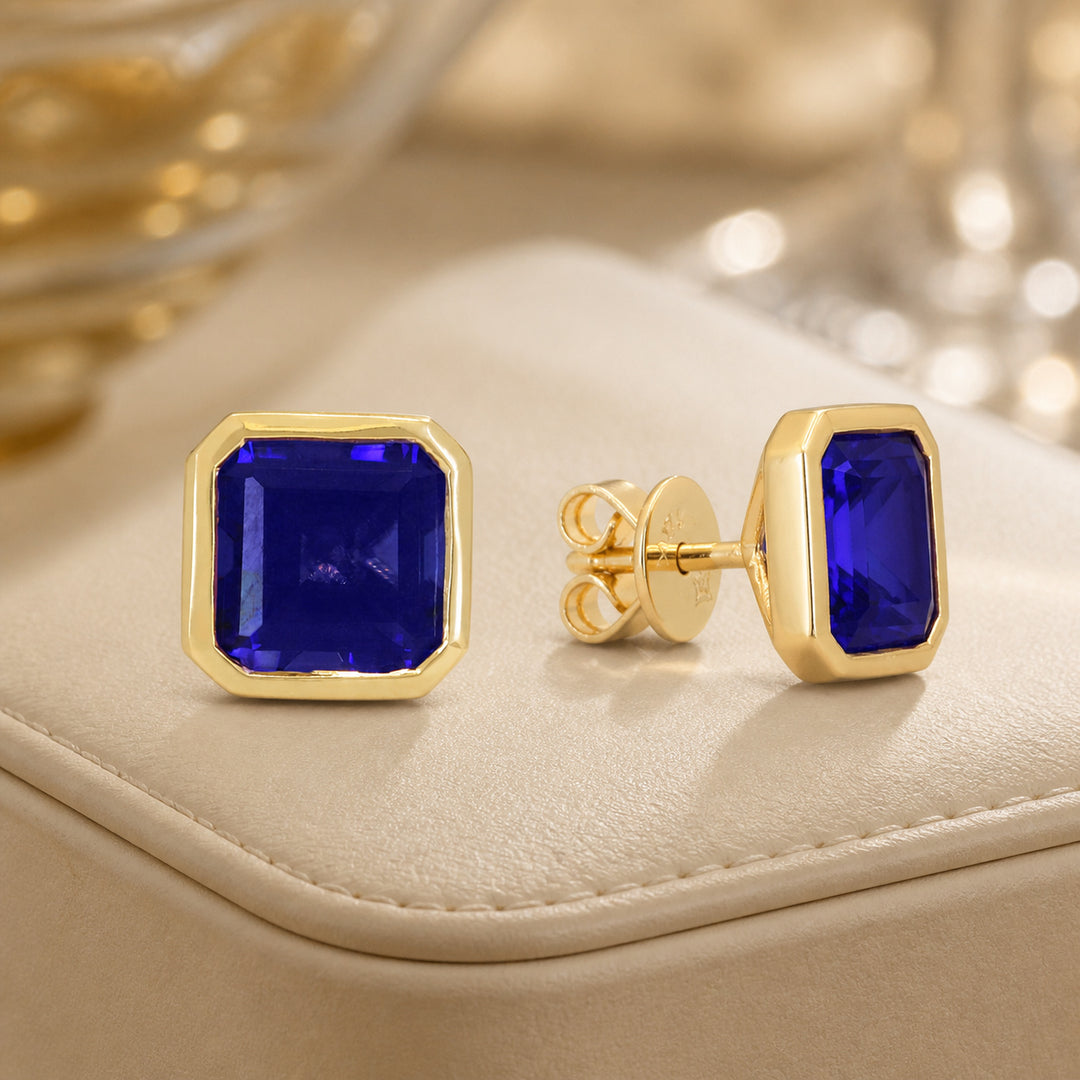 E1829 - 14K Yellow Gold Cushion Stud Earrings