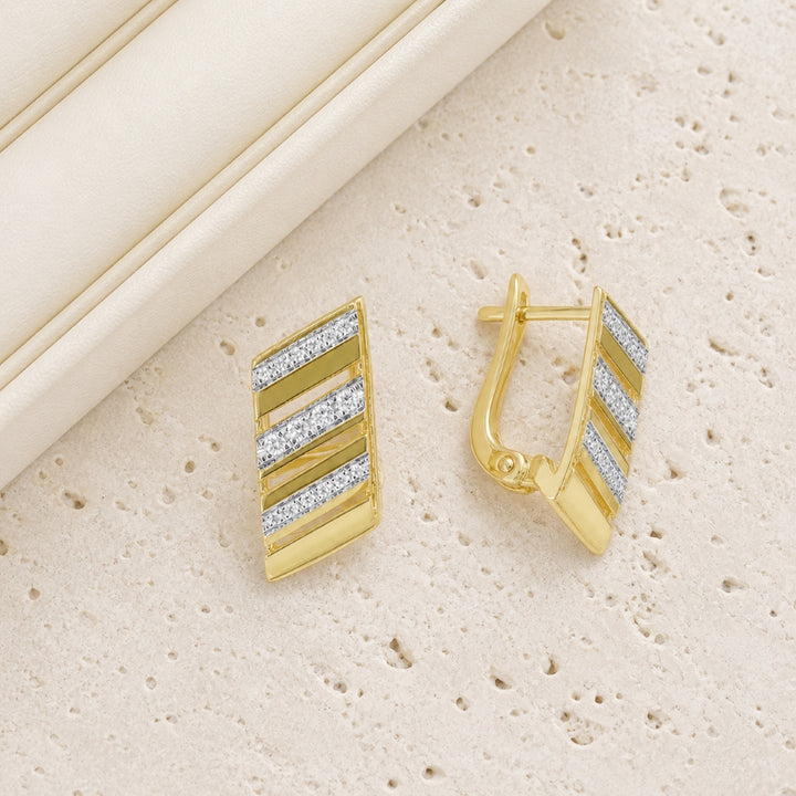 E1928 - 14K Yellow Gold Diamond Hoop Earrings