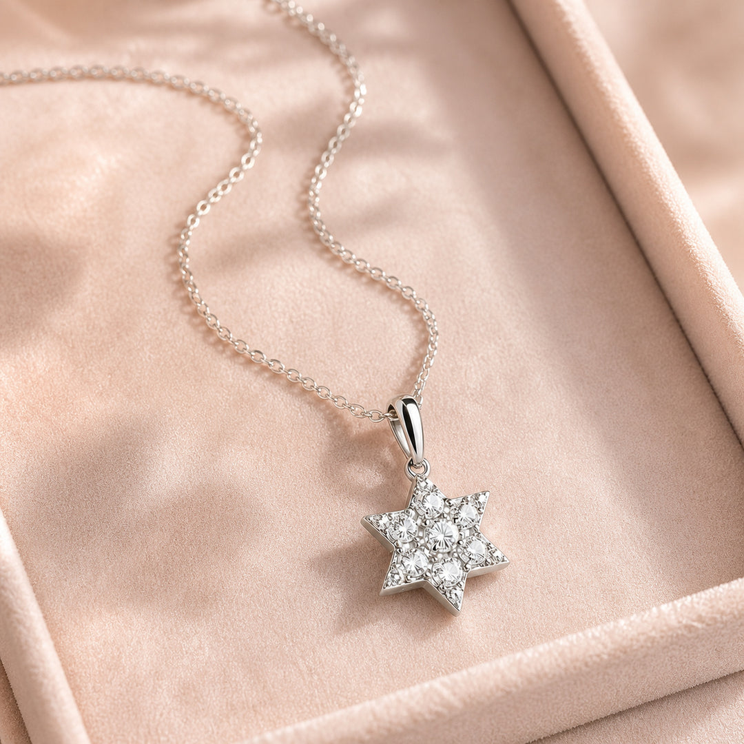 N1030 - 14K Gold Diamond Jewish Star Pendant