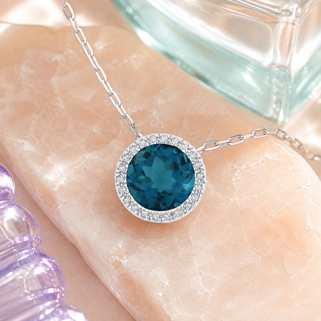 Madison L 14K White Gold London Blue Topaz Round Pendant - style N1041LBTW