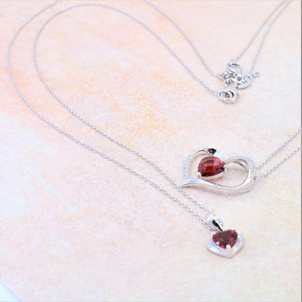 White Gold / Garnet