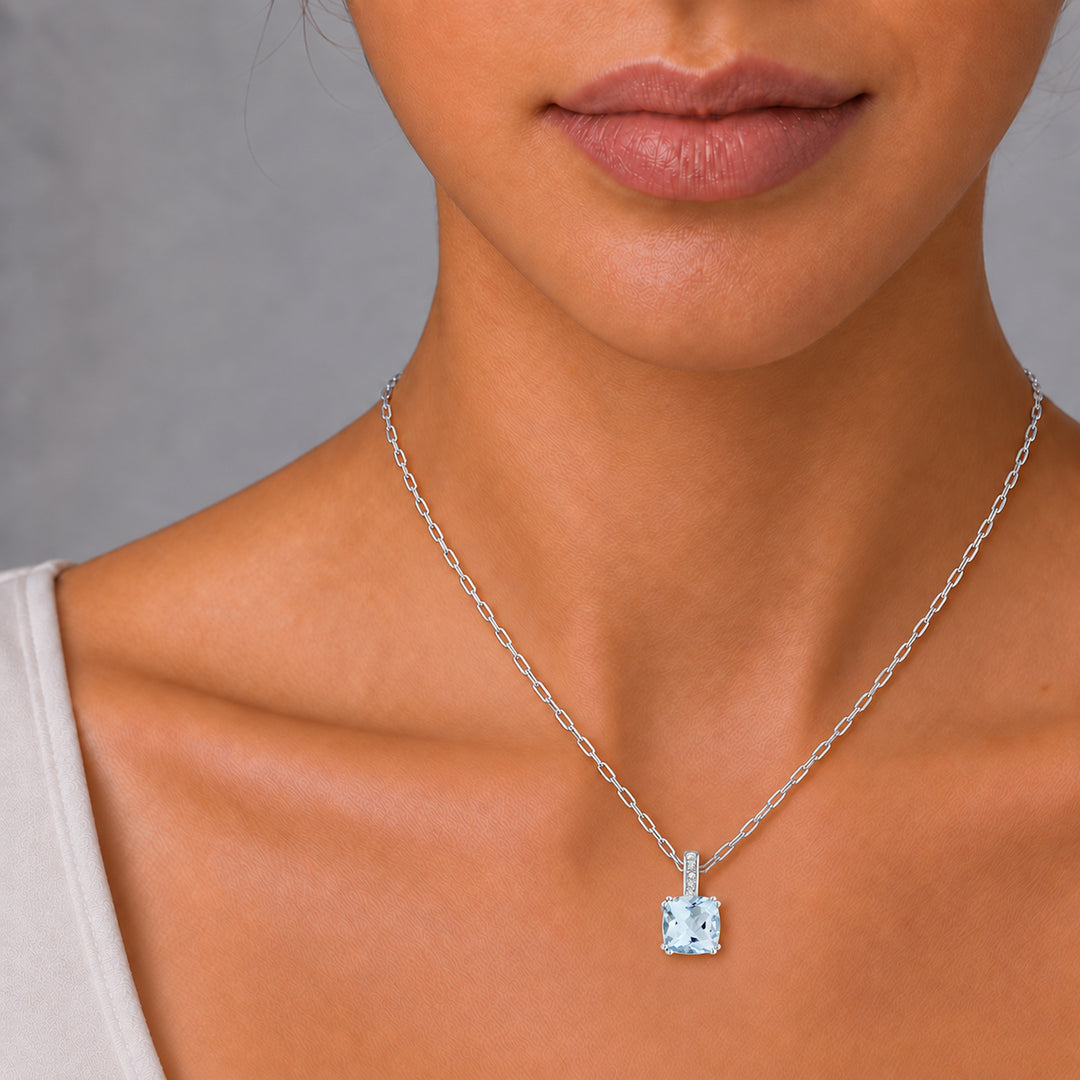N1070 - 14K Gold Cushion Pendant