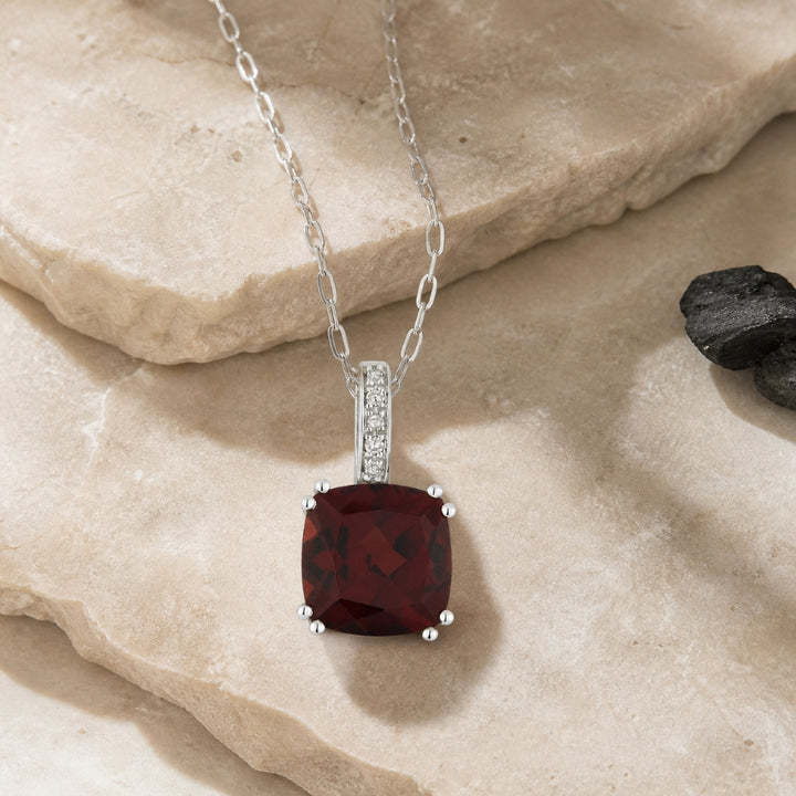 N1070 - 14K Gold Cushion Pendant