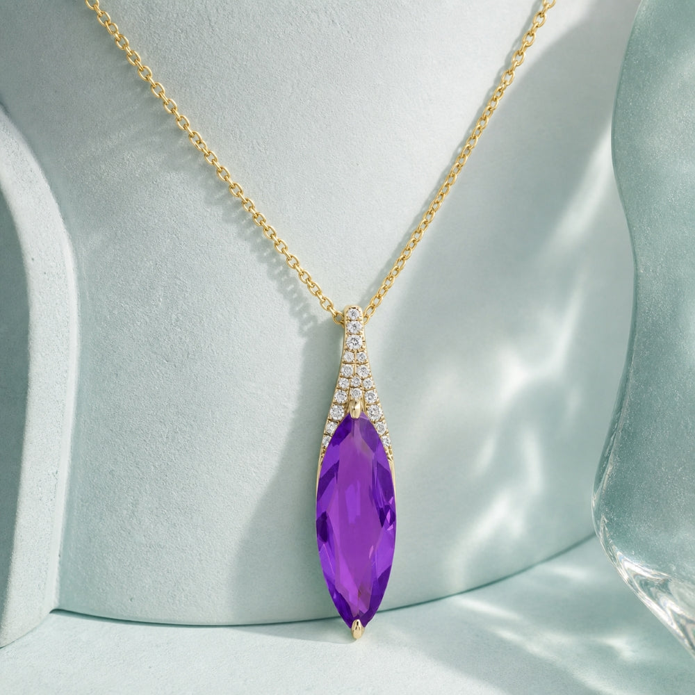 N1091 - 14K Gold Marquise Pendant