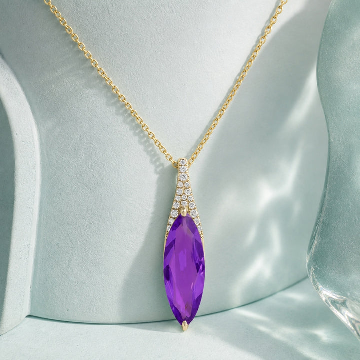N1091 - 14K Gold Marquise Pendant