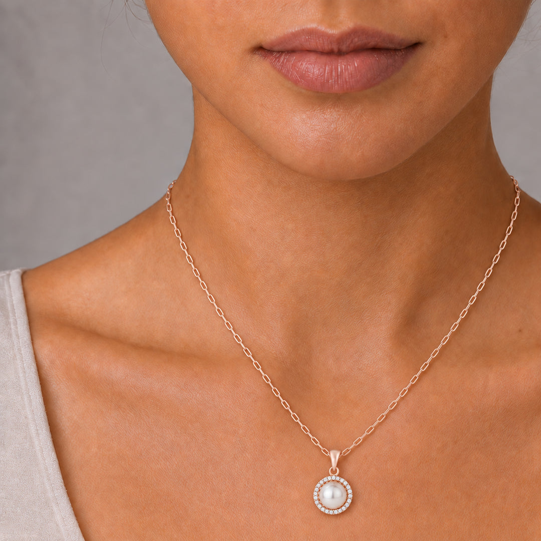 N1253 - 14K Gold Round Pendant
