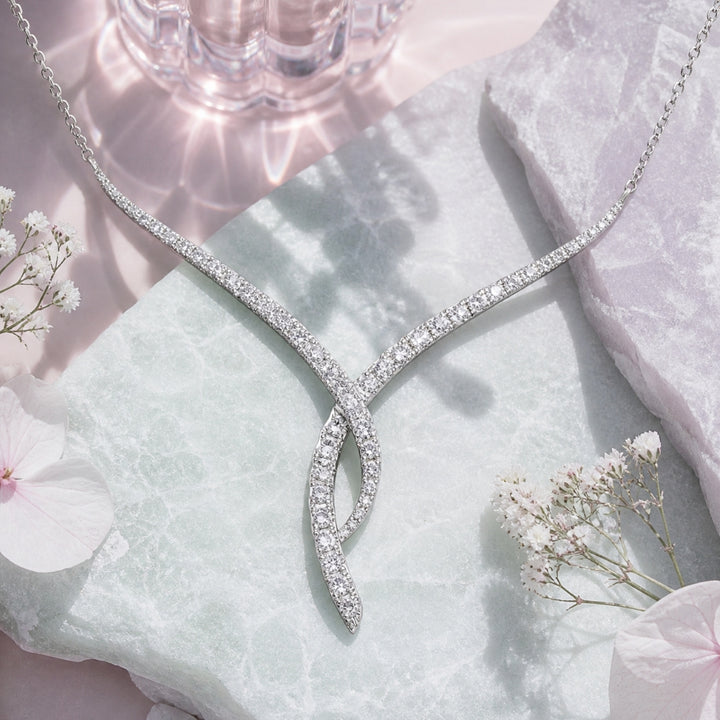N1364 - 14K Gold Diamond Bar Necklace