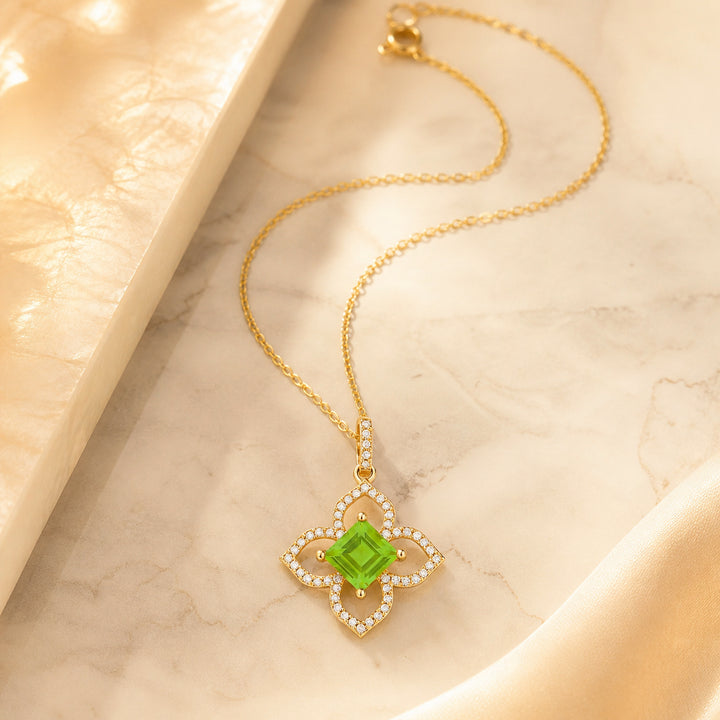 N1381 - 14K Gold Flower Pendant