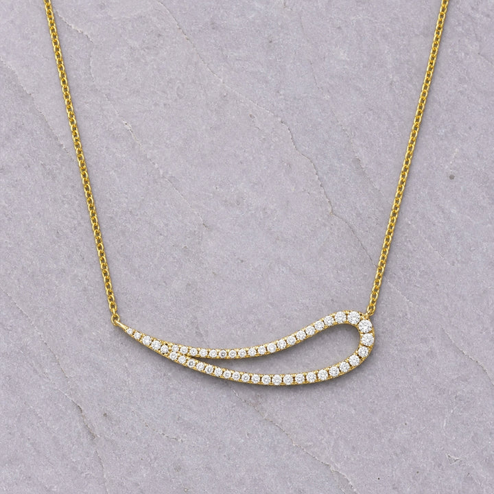 N1424 - 14K Yellow Gold Diamond Bar Necklace