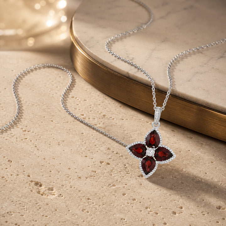 N1540 - 14K Gold Flower Pendant
