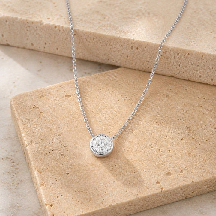 N1627 - 14K Gold Diamond Round Necklace