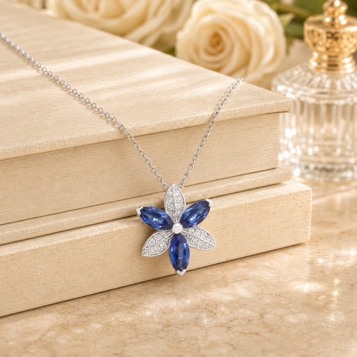 N1728 - 14K Gold Flower Pendant