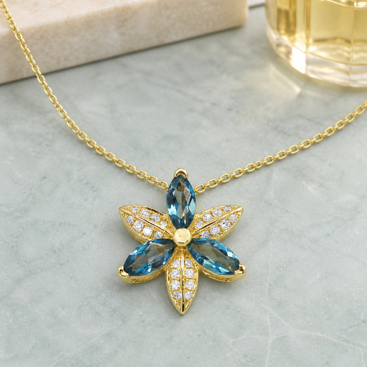 N1728 - 14K Gold Flower Pendant