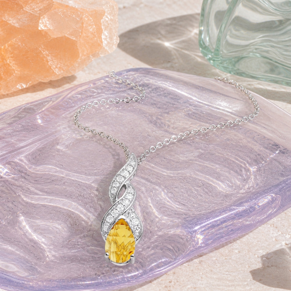 N1729 - 14K Gold Pear Pendant