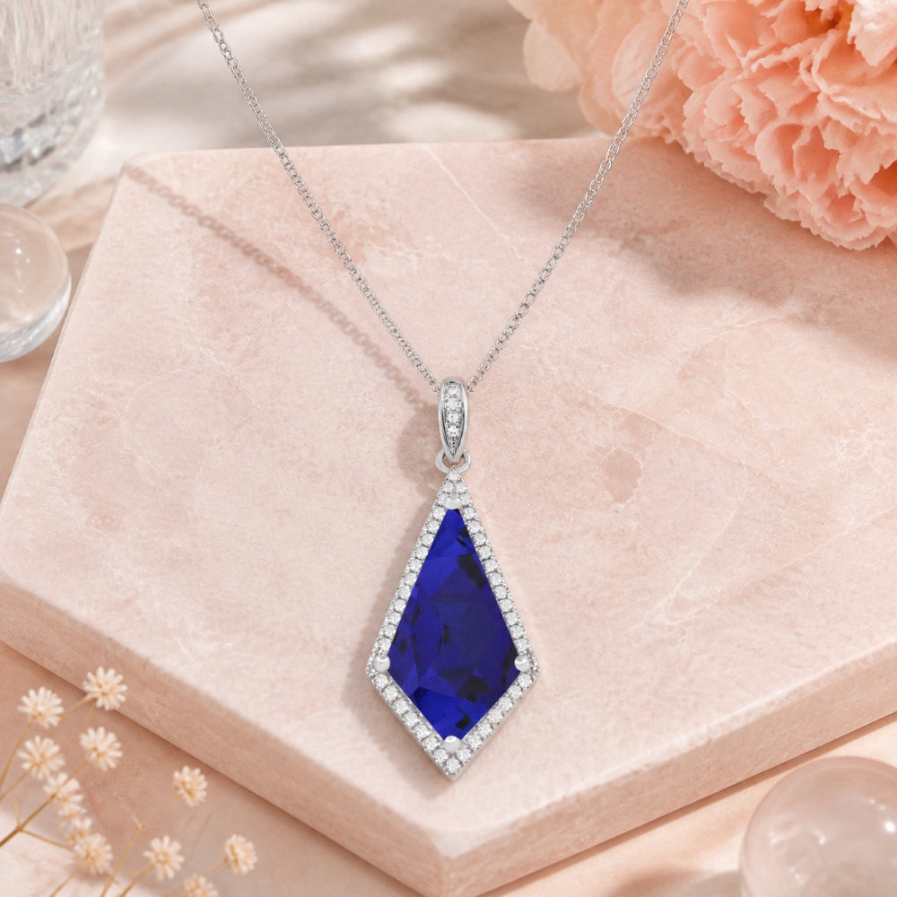N1732 - 14K Gold Marquise Pendant
