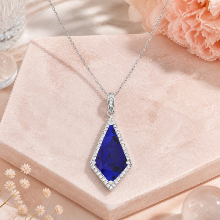 N1732 - 14K Gold Marquise Pendant