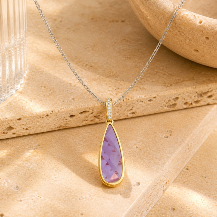 N1735 - 14K Gold Pear Pendant
