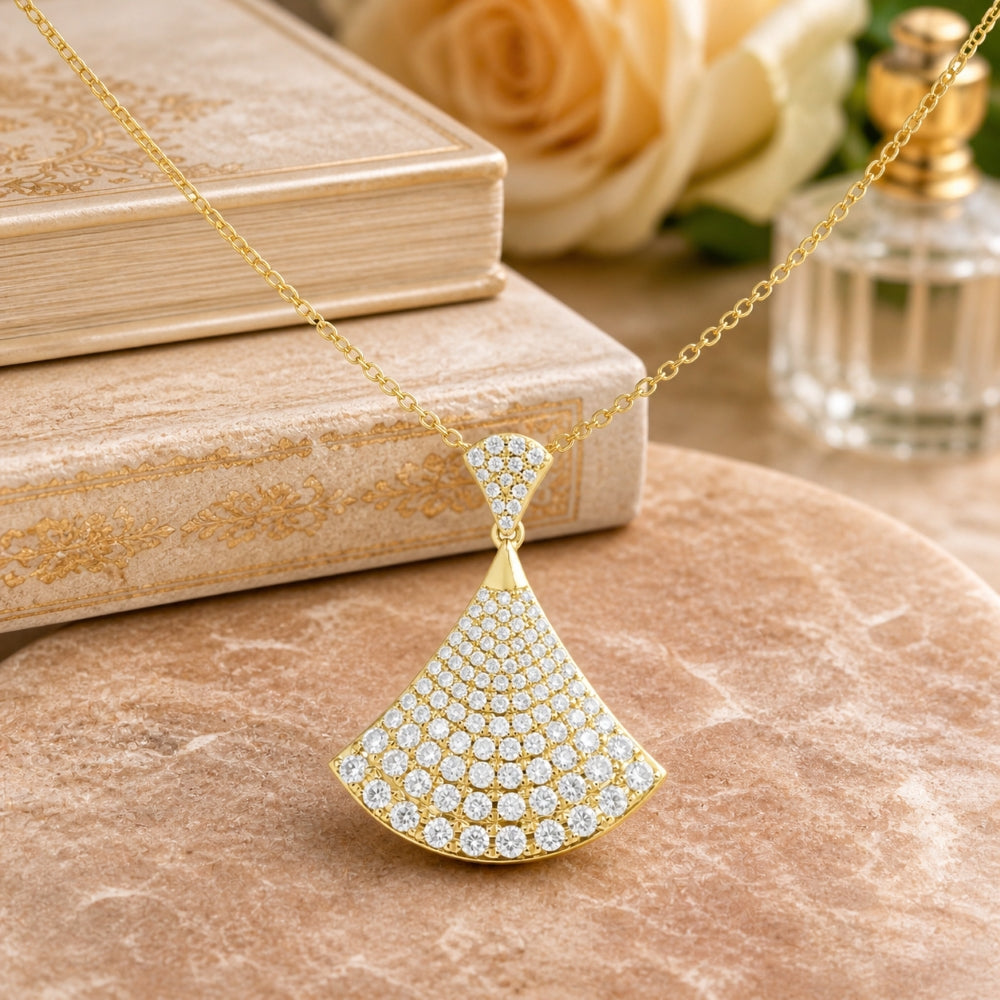 N1745 - 14K Yellow Gold Diamond Pendant